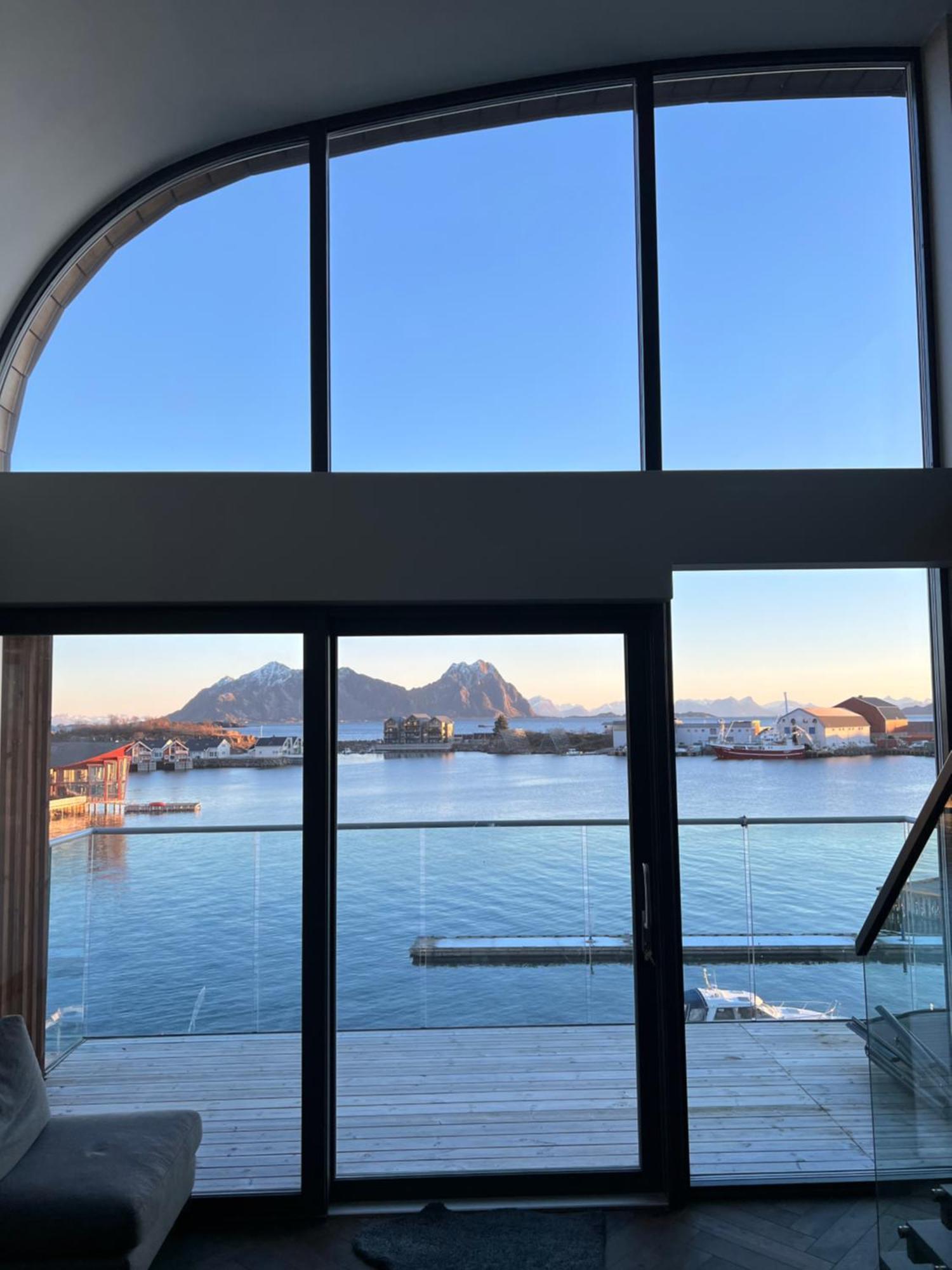 Lofoten Suiteapartments Свольвер Экстерьер фото