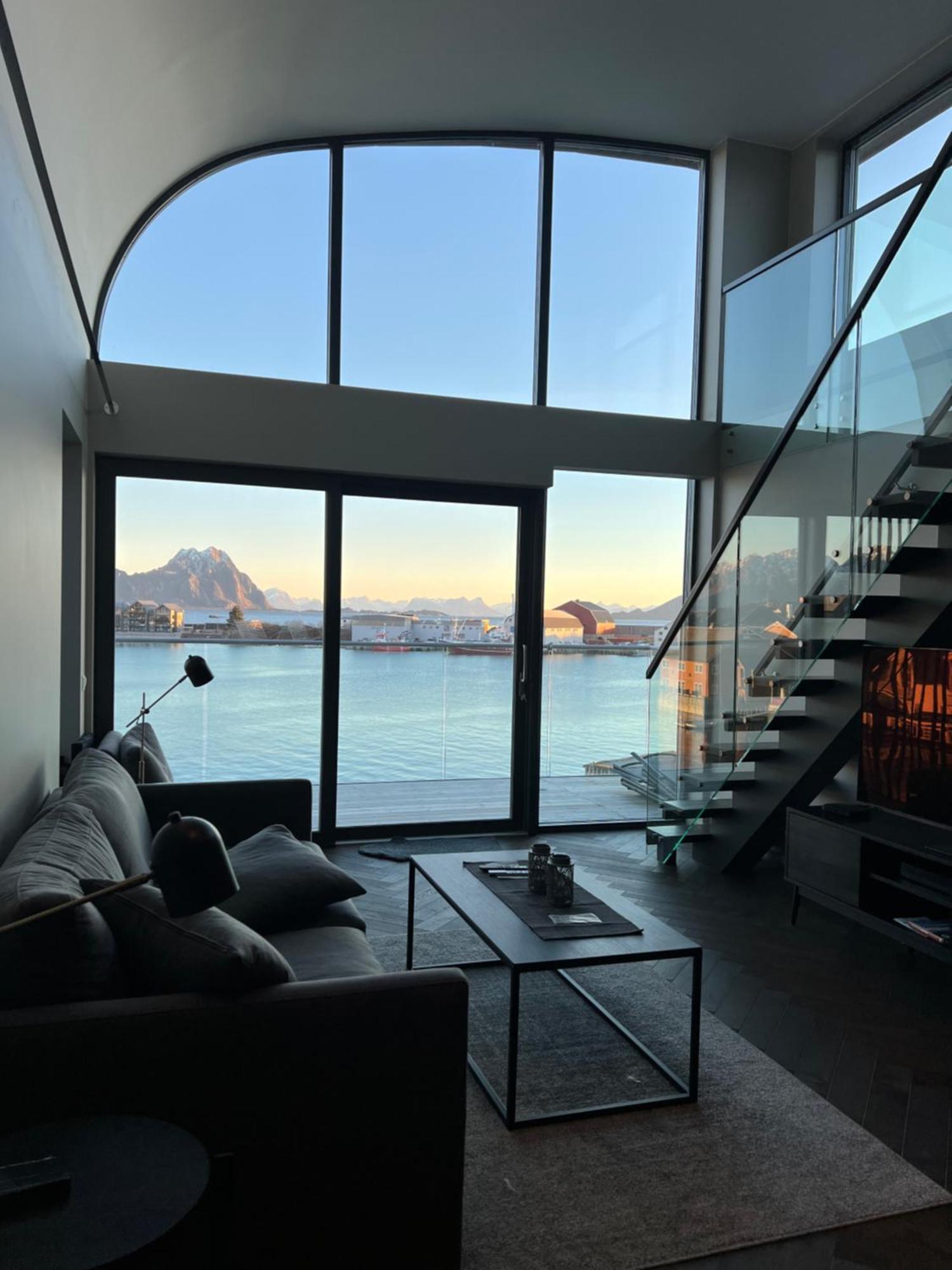 Lofoten Suiteapartments Свольвер Экстерьер фото